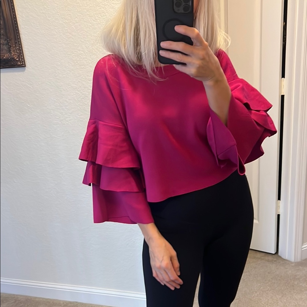 💗Elodie💗New Pink Bell Sleeve Crop Blouse